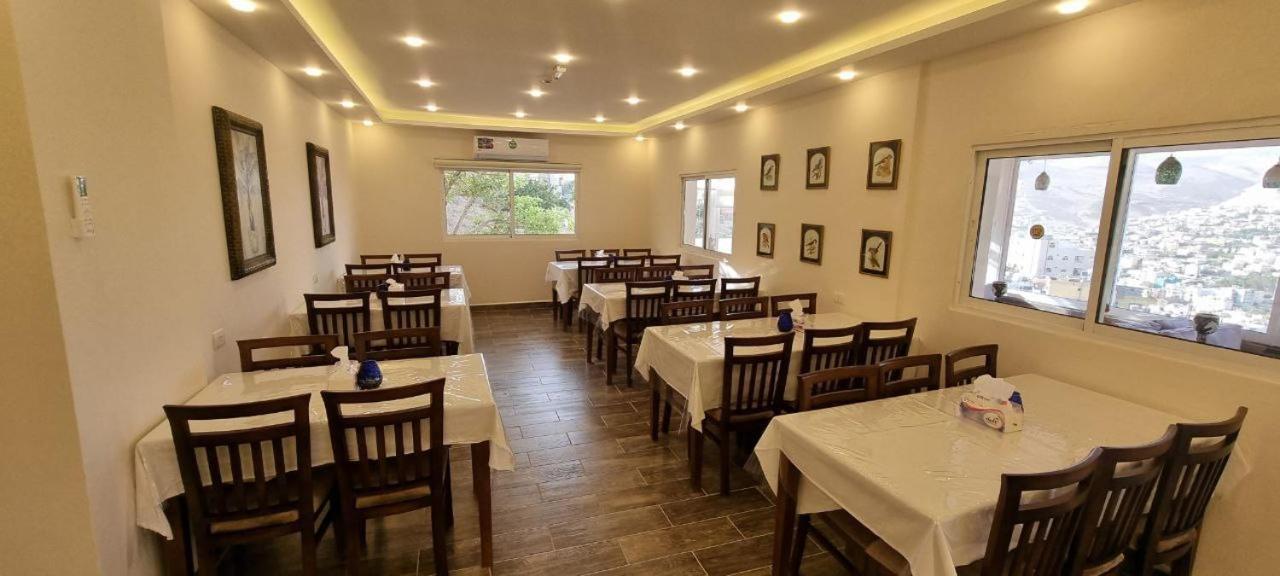 Beit Alshabaan Inn 瓦迪穆萨 外观 照片